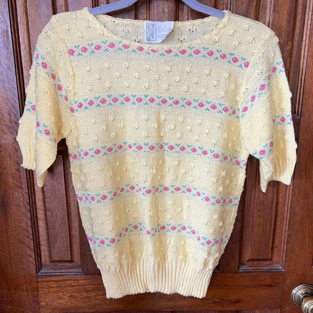 Vintage Light Yellow Sweater with Pink Flowers by Billie Jo Women's Small
